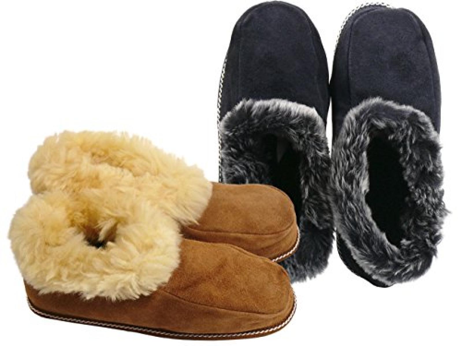 H&uuml;ttenhausschuh aus echtem Lammfell mit Ledersohle 